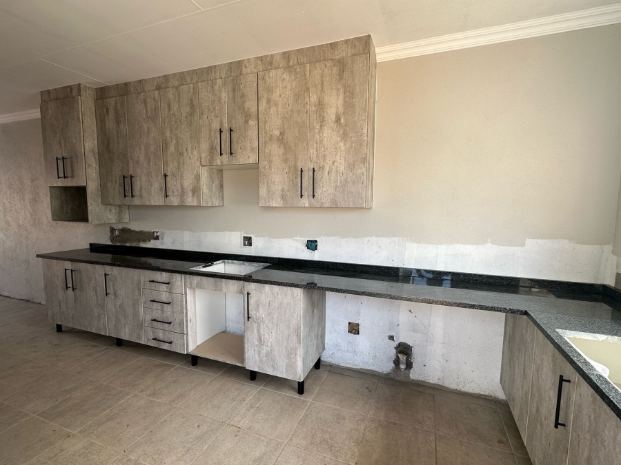 3 Bedroom Property for Sale in Waterval East North West